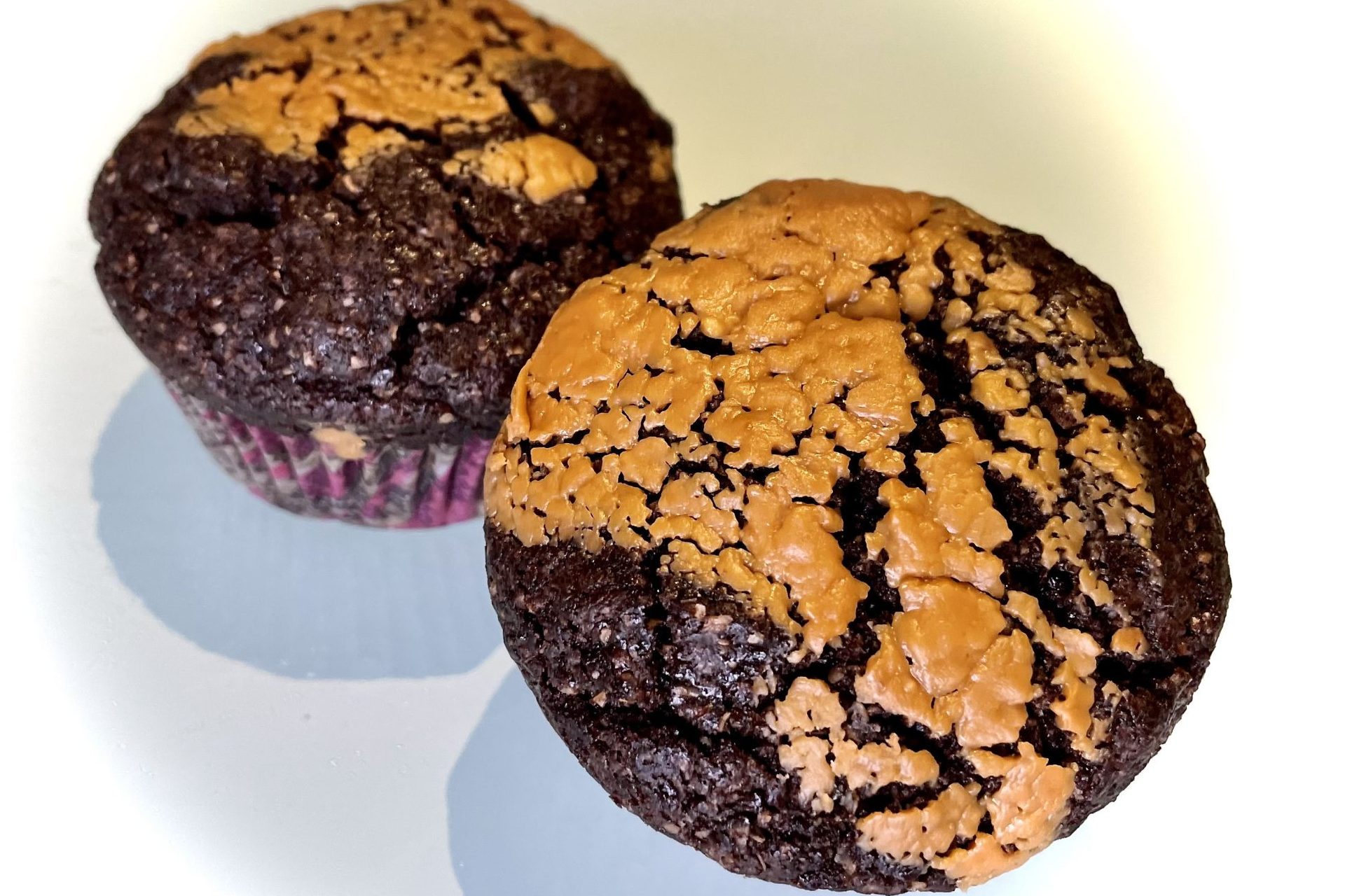 MAAPÄHKINÄSUKLAA BROWNIE MUFFINSSI (L,G,vegan)