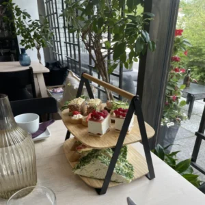 HofS-afternoon-tea-kuvitus-2